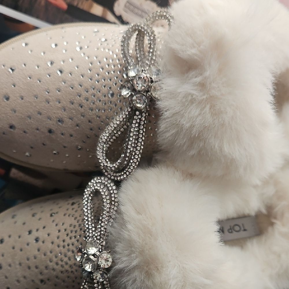πππβTOP Moda Fur-Lined Platform Slip-Onsπππ - Picture 4 of 16